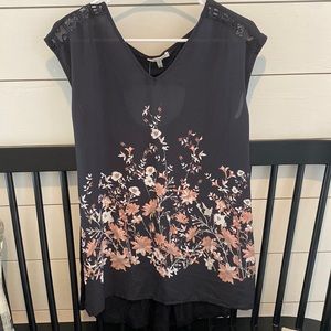 Maurices navy floral blouse